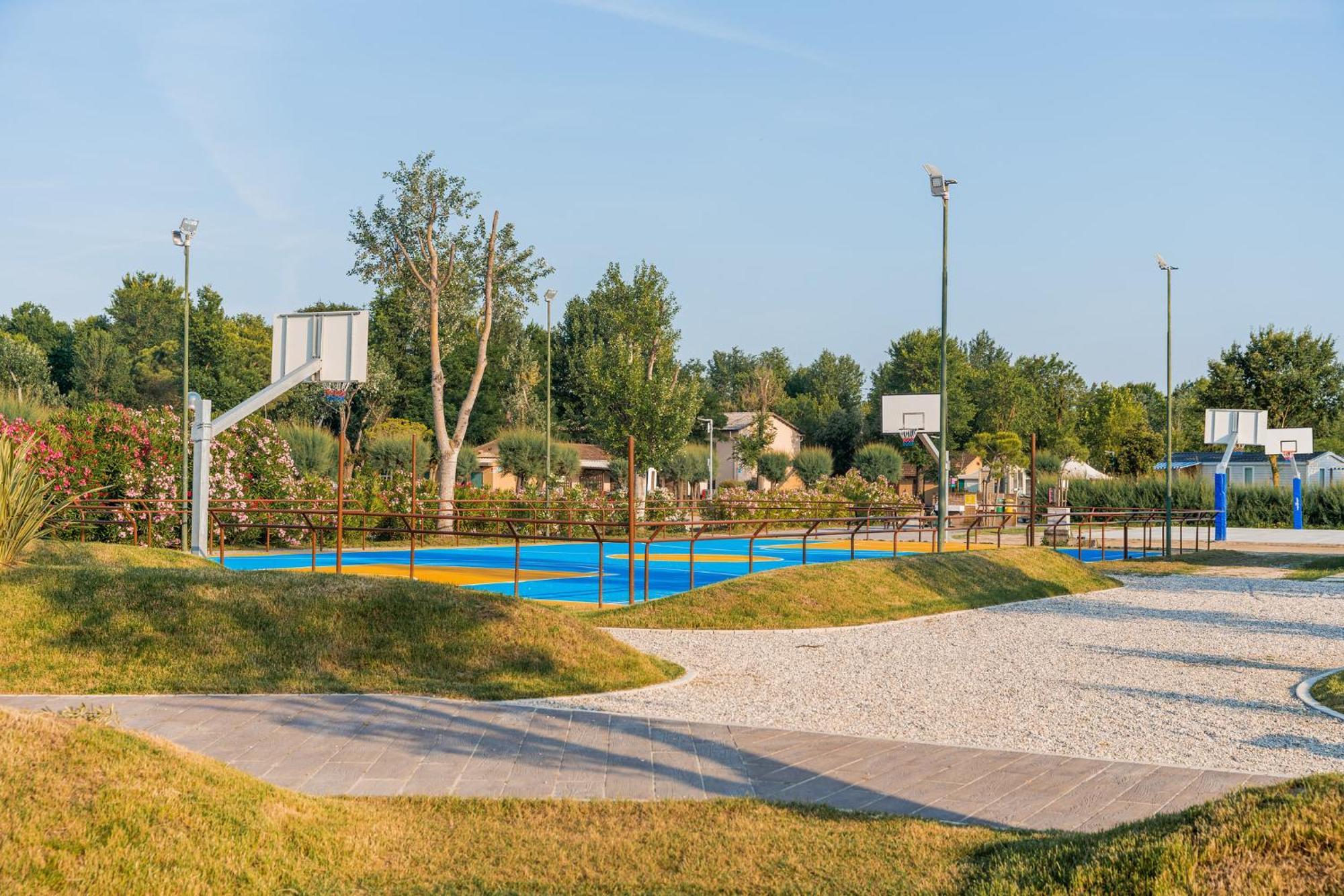 Club Del Sole Spina Family Collection Hotel Lido di Spina Bagian luar foto
